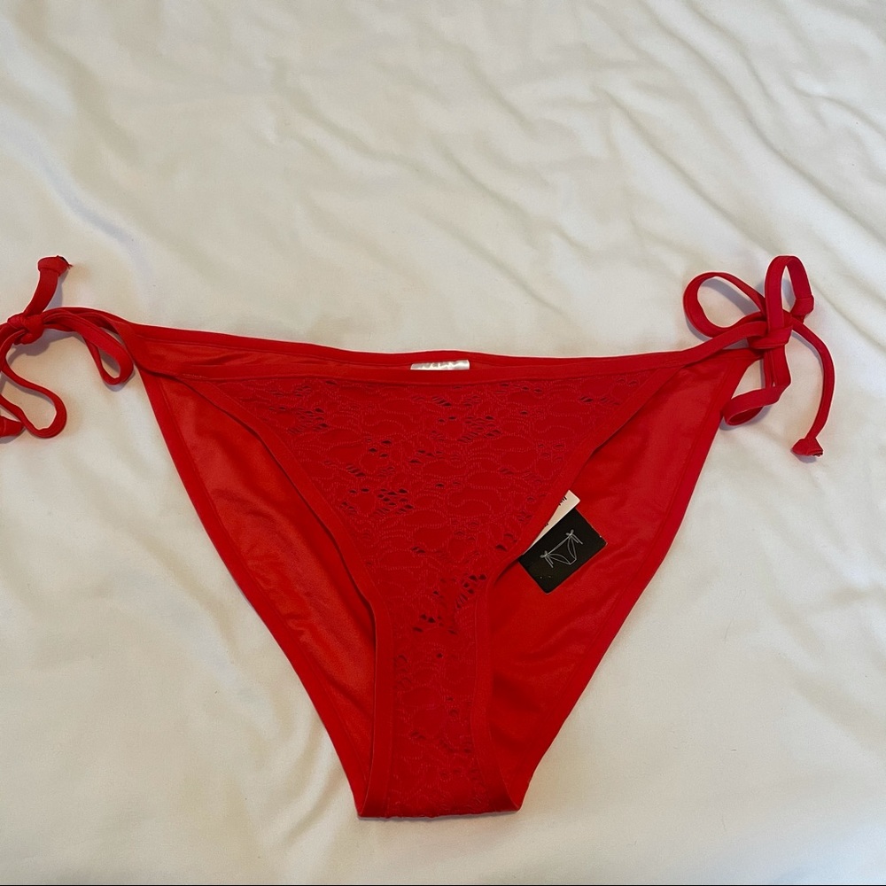 H&M red lace string bikini bottoms - Picture 1 of 5